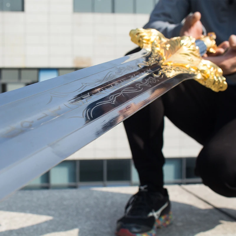 Cos WOW The king of Stormwind Llane Wrynn I меч Лев длина = 120 см полностью металлический корпус |