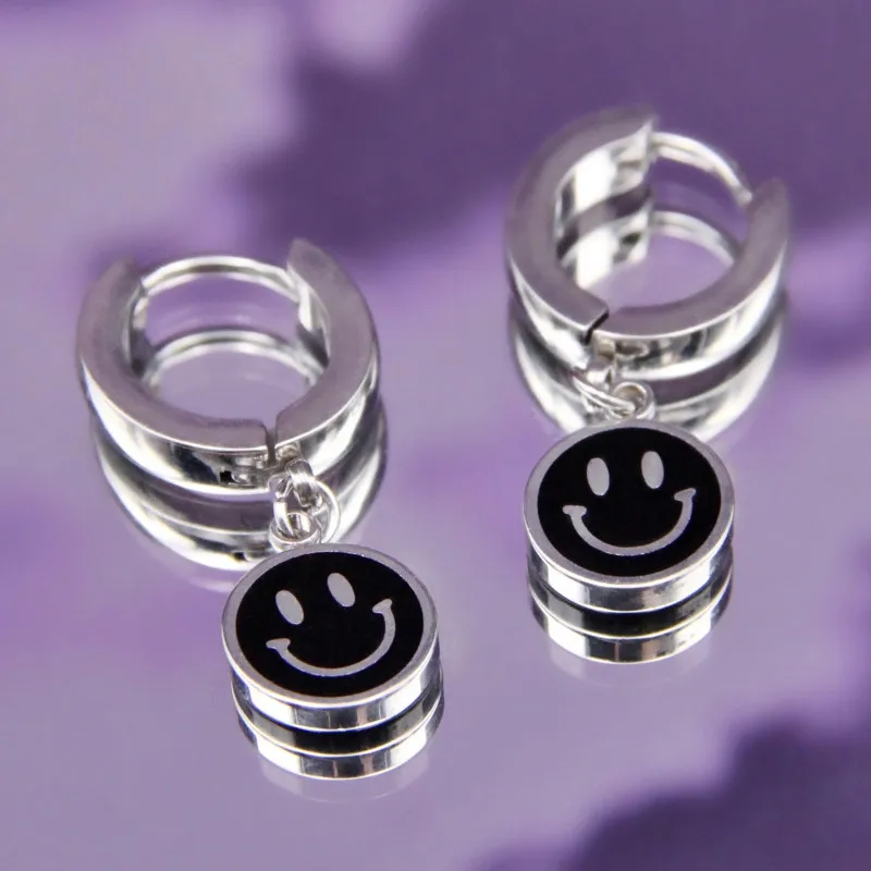 Y2k черные очаровательные серьги со смайликом для E-girls, серьги-гвоздики с подвесками в виде счастливого лица и плача, серьги в стиле хип-хоп, ю...