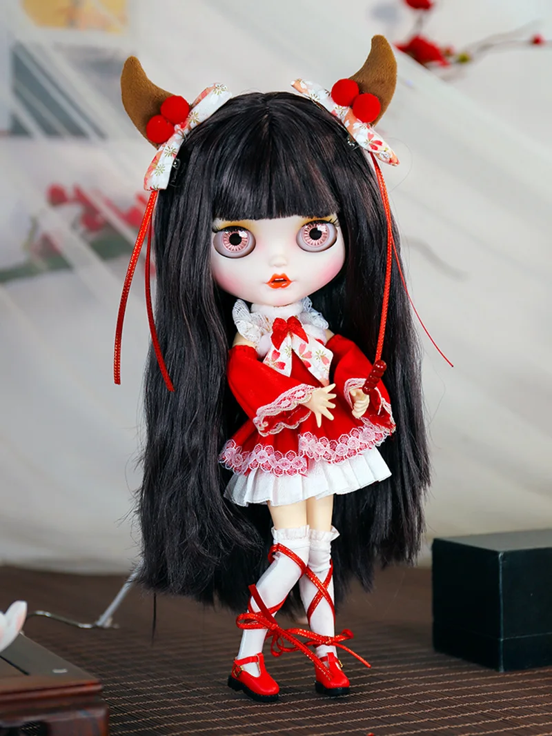 Кукла Blyth 1/6 BJD Joint Body Matte Face Spray Макияж с париком Обувь Руки Модные милые