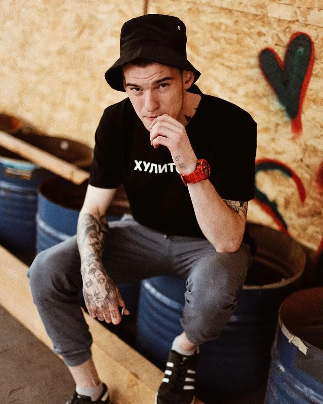 Летняя мужская футболка с русскими надписями модная Мужская хлопковая