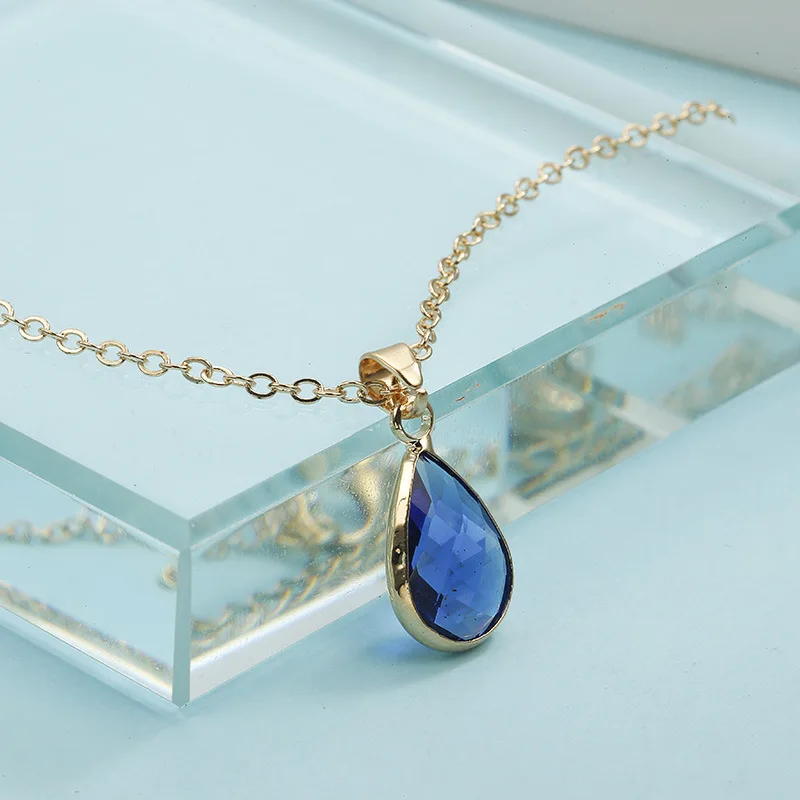 

2020 New Crystal Necklace For Women Blue Red Neck Jewelry Gift For Friend Summer Holiday Gift Necklace Wholesale