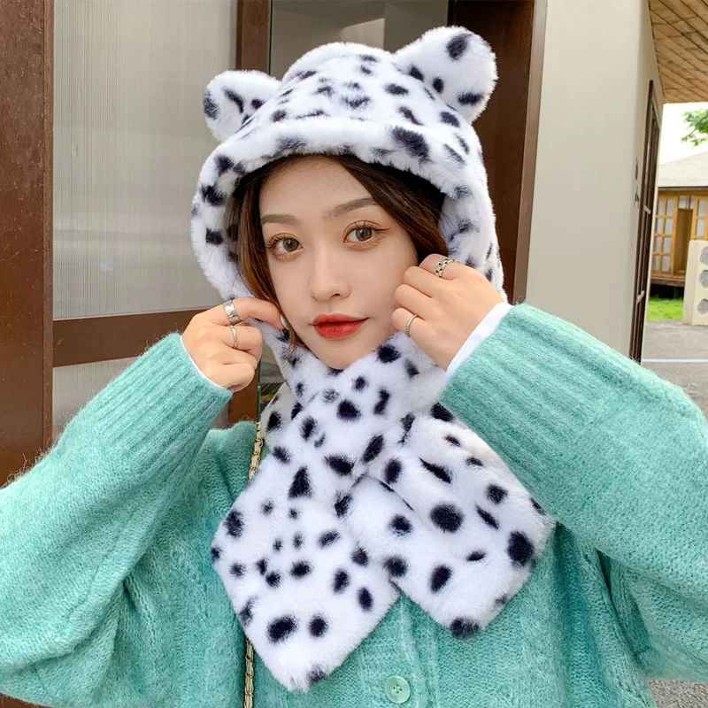 

2021 Autumn Winter New Leopard Print Cap Women's Warm Scarf Hat One-piece Sweet and Versatile Plush Ear Cap