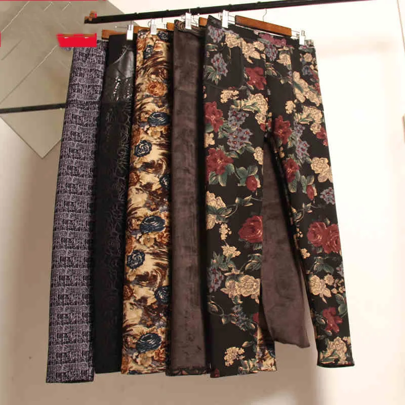 Женские утепленные бархатные брюки облегающие эластичные леггинсы карандаш с