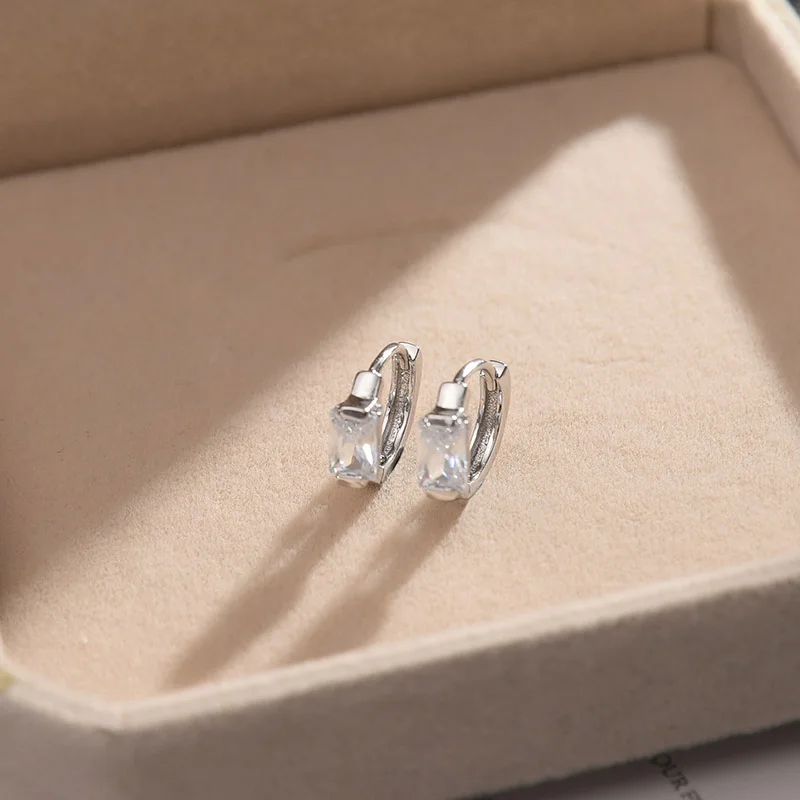 Женские простые квадратные серьги гвоздики MAIKALE золотистые/серебристый цвет ААА