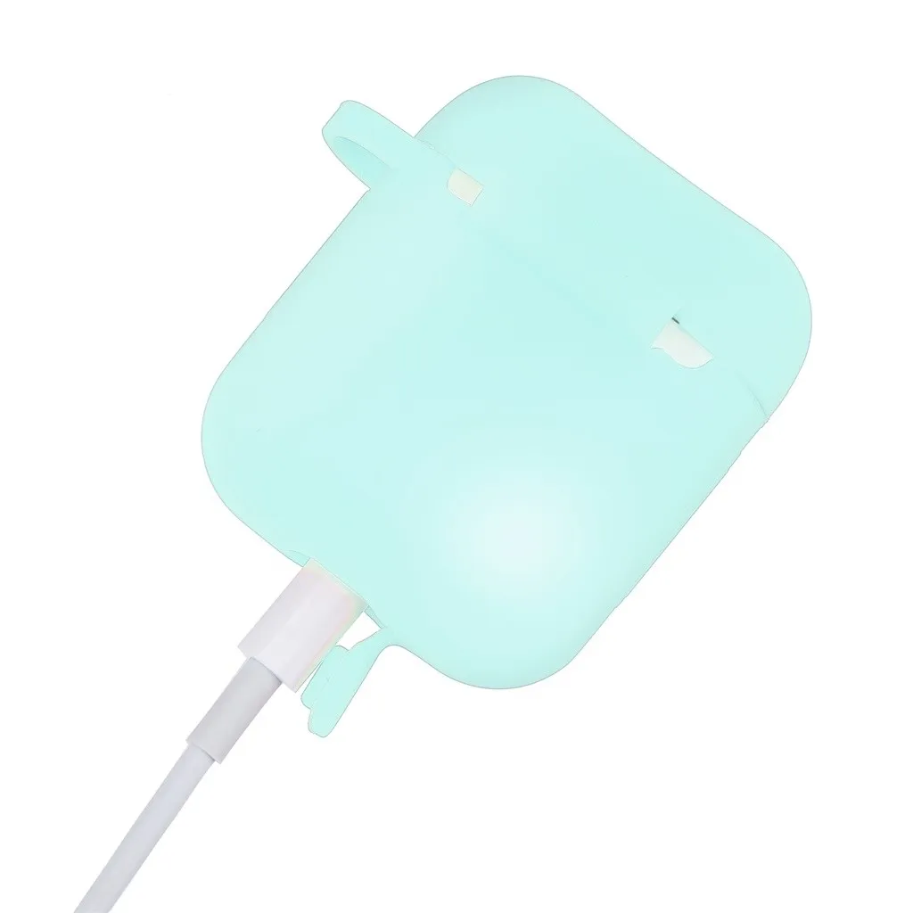 Беспроводной чехол для наушников Airpods 2 и 1 зарядный силиконовый защитный чехол и брелок с помпоном FW3
