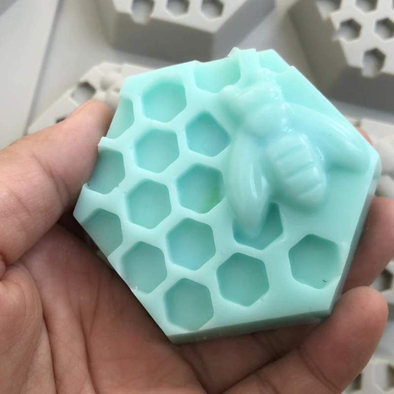 

Liulian Silicone Bee Honeycomb Handmade Soap Mold