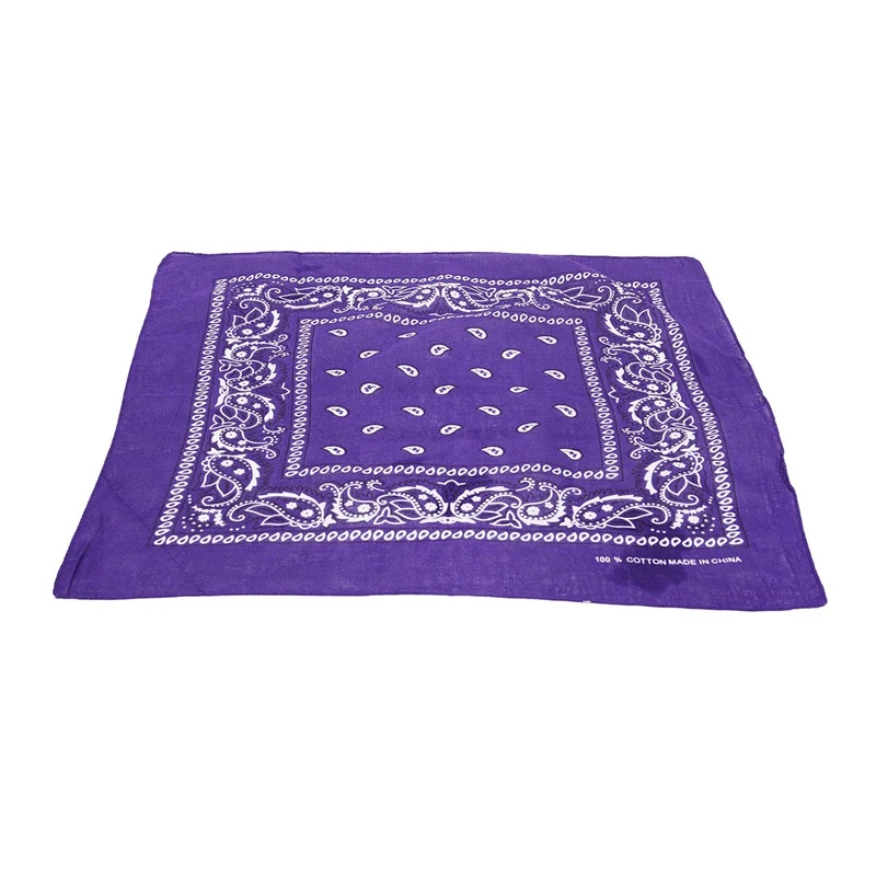 Шарф бандана с квадратным носком Цвет черный белый Пейсли узор обеих сторон |