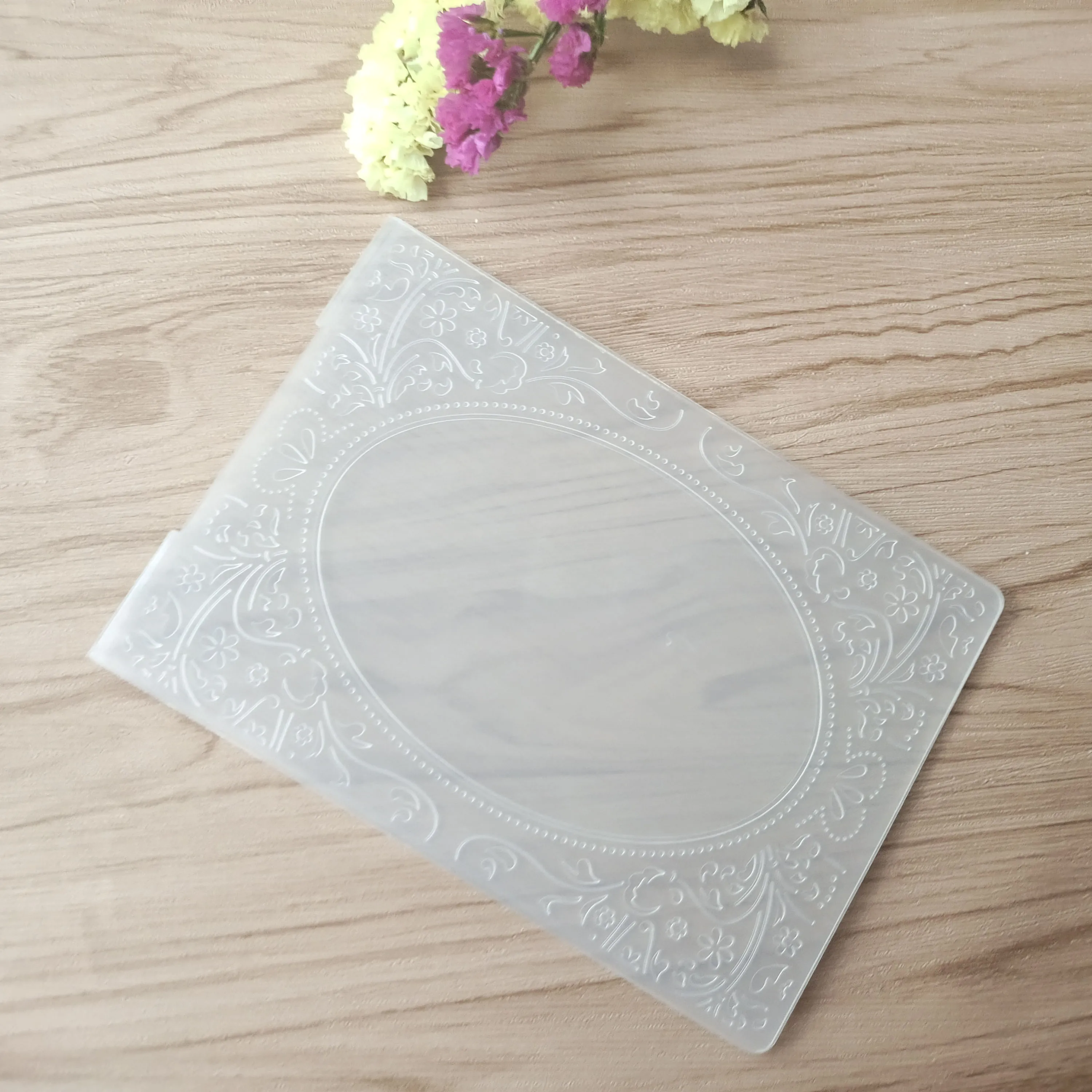 

Flower Design Plastic Embossing Folder For Scrapbooking DIY Photo Album Card Making Crafts