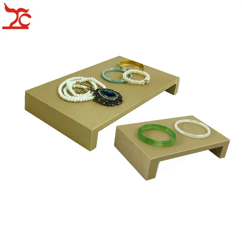 Подставка для демонстрации ювелирных изделий из искусственного золота 2