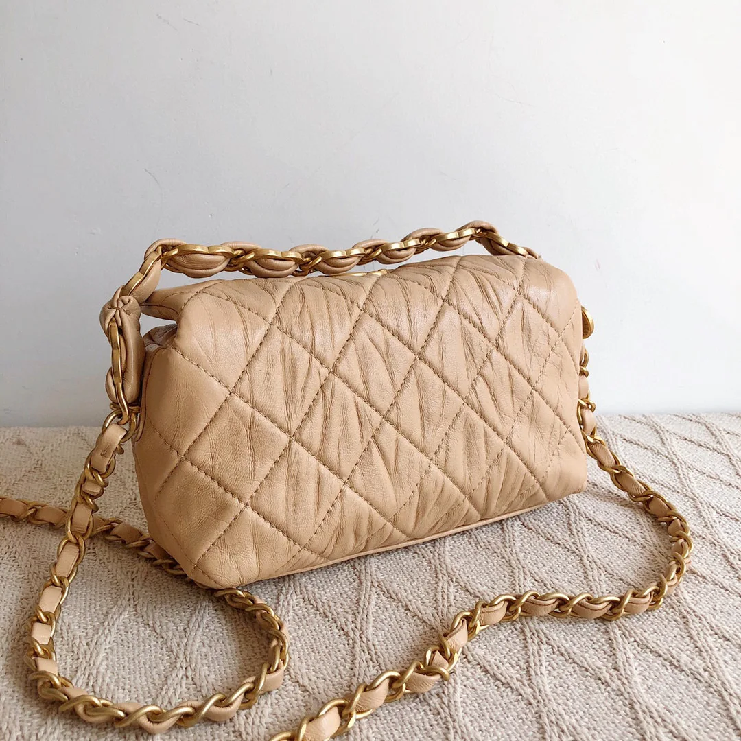 2021 fashion hot sell design ladies handbag nude gold chain lambskin leather shoulder bag Classic 2C female bag