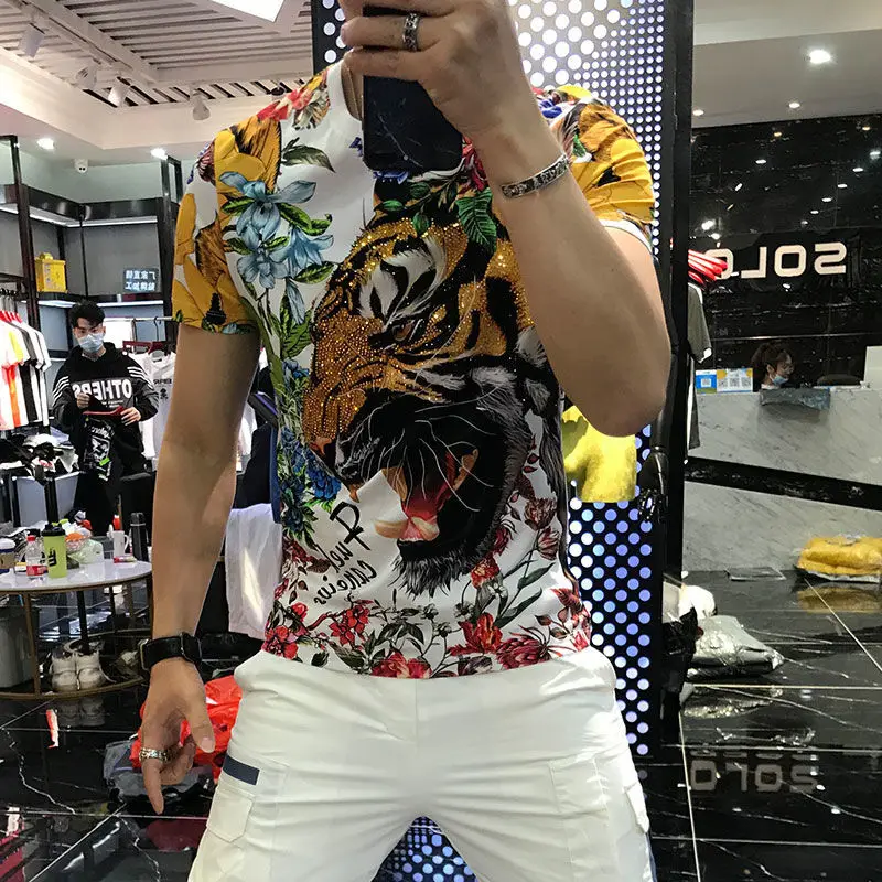 

2021 Women Tees Pure Cotton Round Neck Summer Designer Color Embroidered Couples Short Sleeved Men T-Shirt 18 Styles