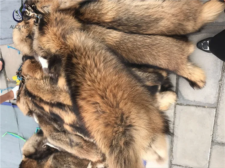 Оптовая цена по прейскуранту завода мех енота/натуральный | Дом и сад