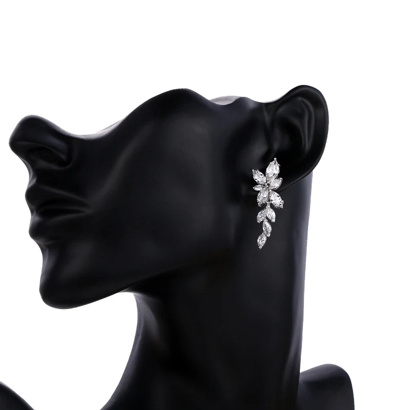 HIIYONG Marquise Cut Bloem Zirconia Kristallen Lange Oorbellen voor Vrouwen Блестящий лист CZ Steen бруиды Sieraden
