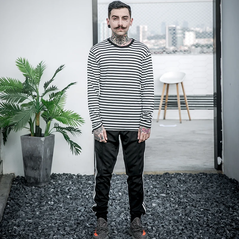 Корейская стильная Весенняя новая полосатая футболка повседневная мужская