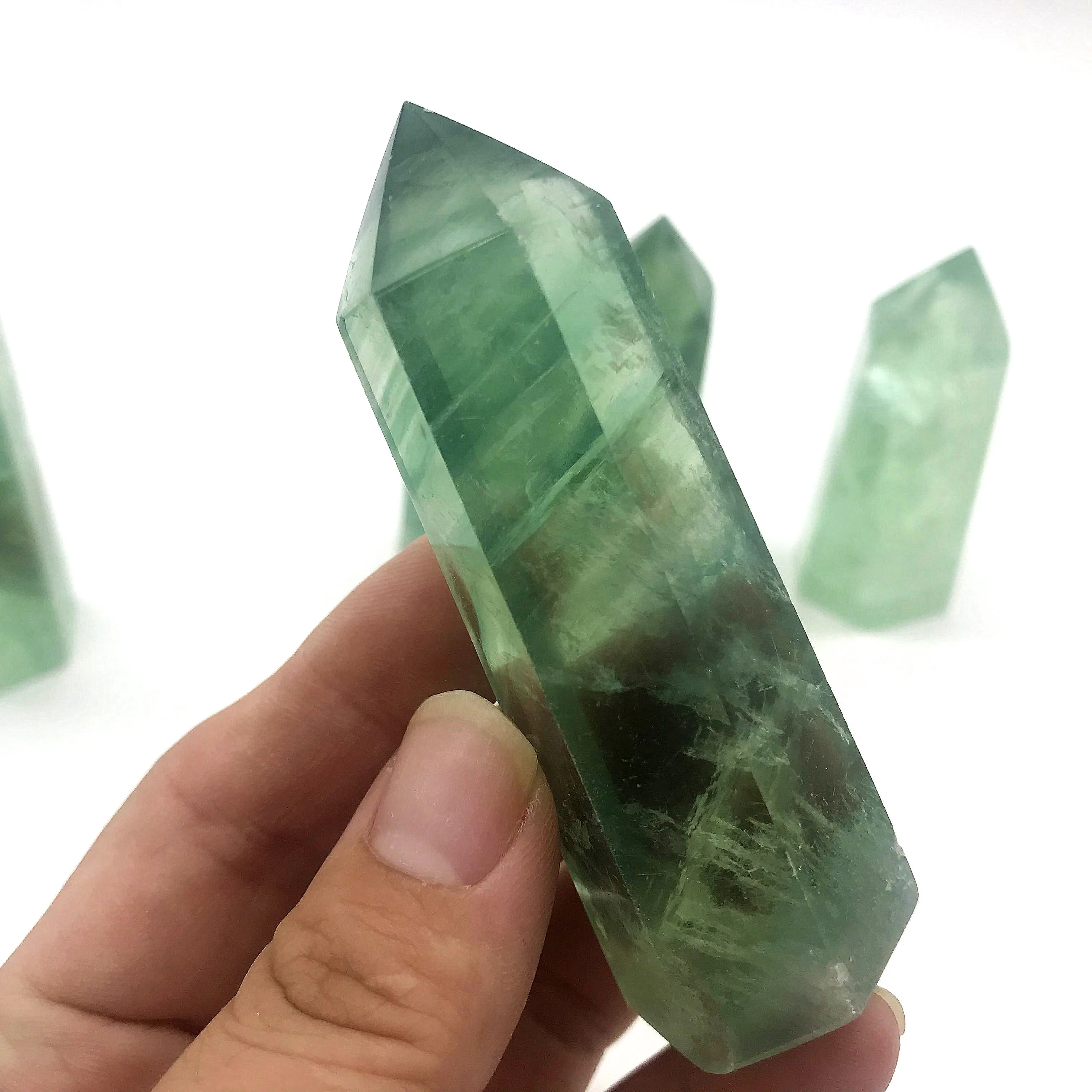 Около 100 г натуральный кварцевый кристалл башня точка кристаллические палочки