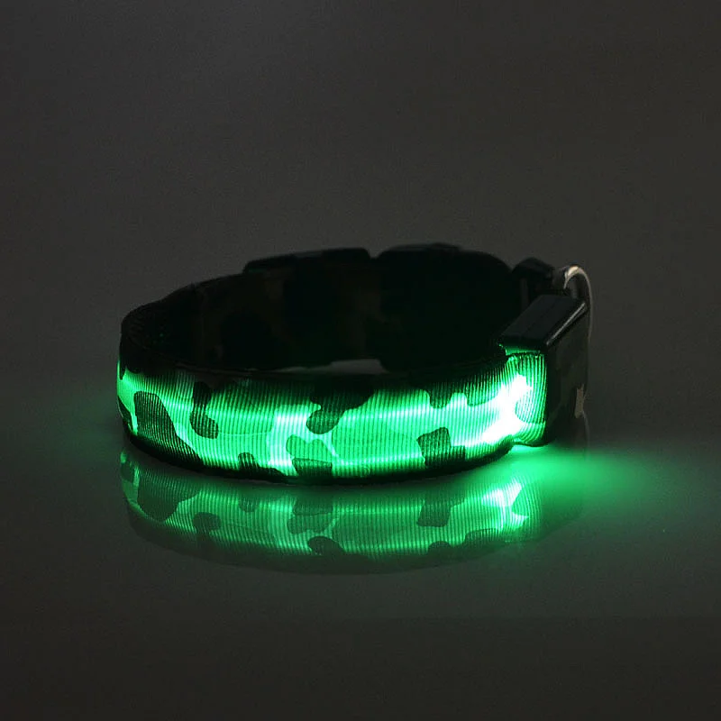 

15PCS / LOT LED Pet Collar Glow Camouflage Dog Collar Pet Luminous Collar Strong And Durable