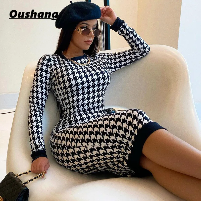 

2021 Autumn Winter Plaid Long Sleeve Bodycon Midi Dress Women Elegant Party Dresses Sexy Club Wear Birthday Fashion Outfits