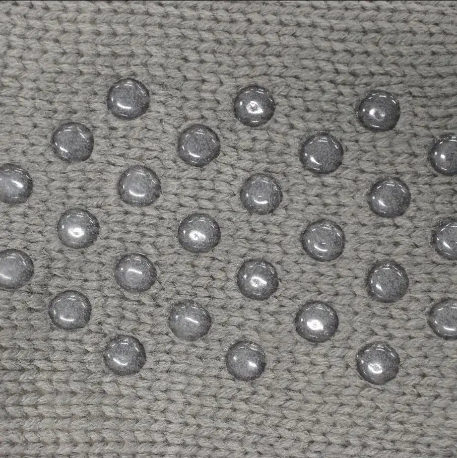 Носки-тапочки Ультра-плюшевые носки-тапочки сохраняют всю стопу и лодыжку в