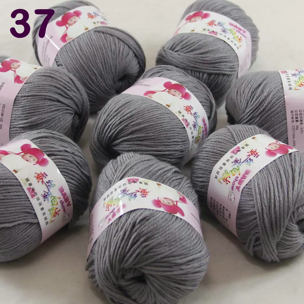 

Color Optional 8 ballsX50g Cashmere Silk Velvet Children Hand Kintting Yarn Mom Gray 18-37