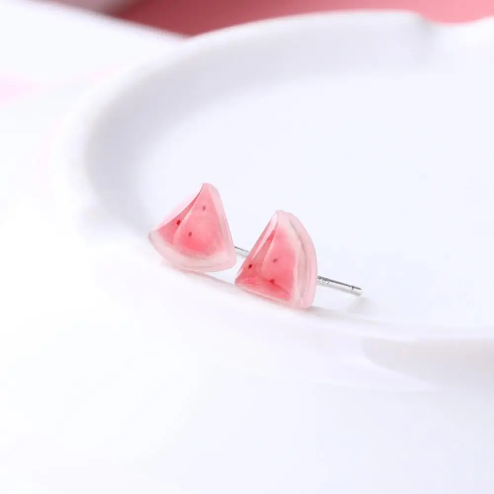 Зеленые летние милые розовые прозрачные серьги-гвоздики с эпоксидной смолой в