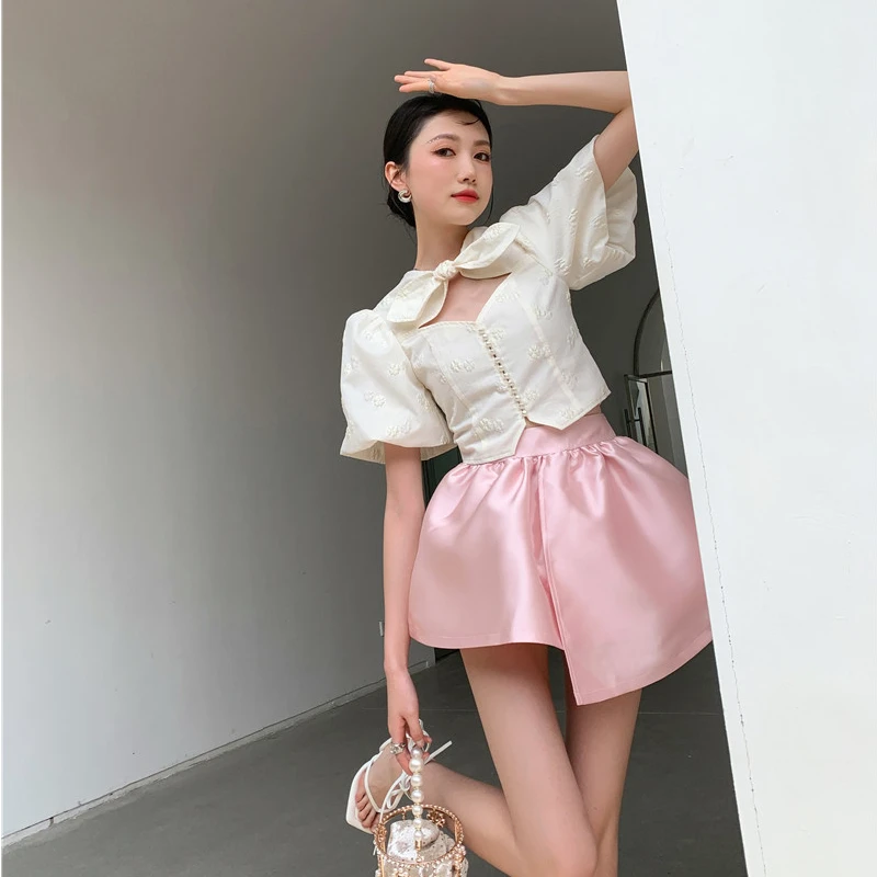 

Kimotimo Women Shirt Ins Deisgn Beading Jacquard V-neck Bow Puff Sleeve Top 2021 Summer French Hollow Temperament Elegant Blouse
