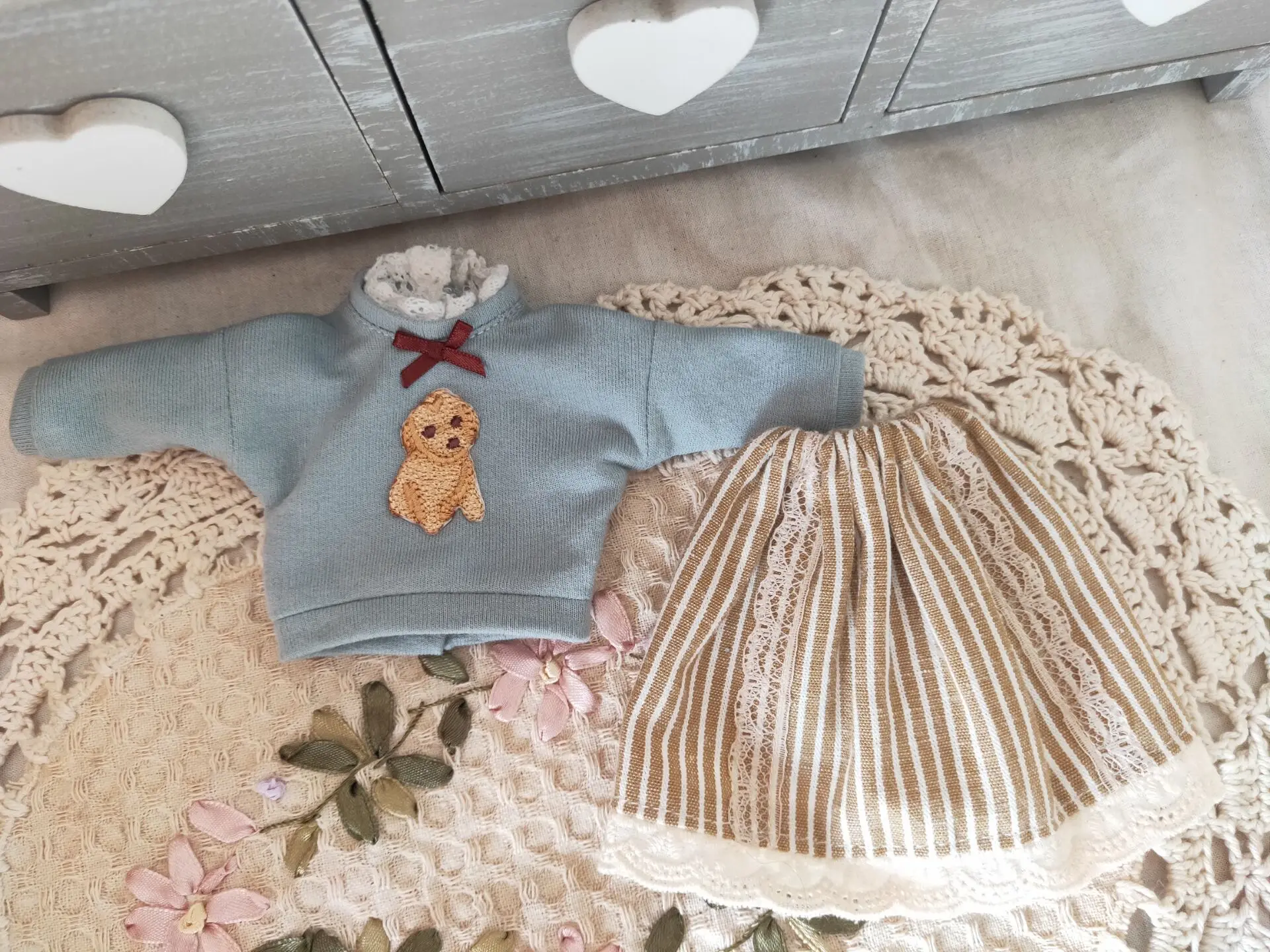 

blyth doll dress Simple style doll blue top + Beige wave point skirt for licca mmk t005