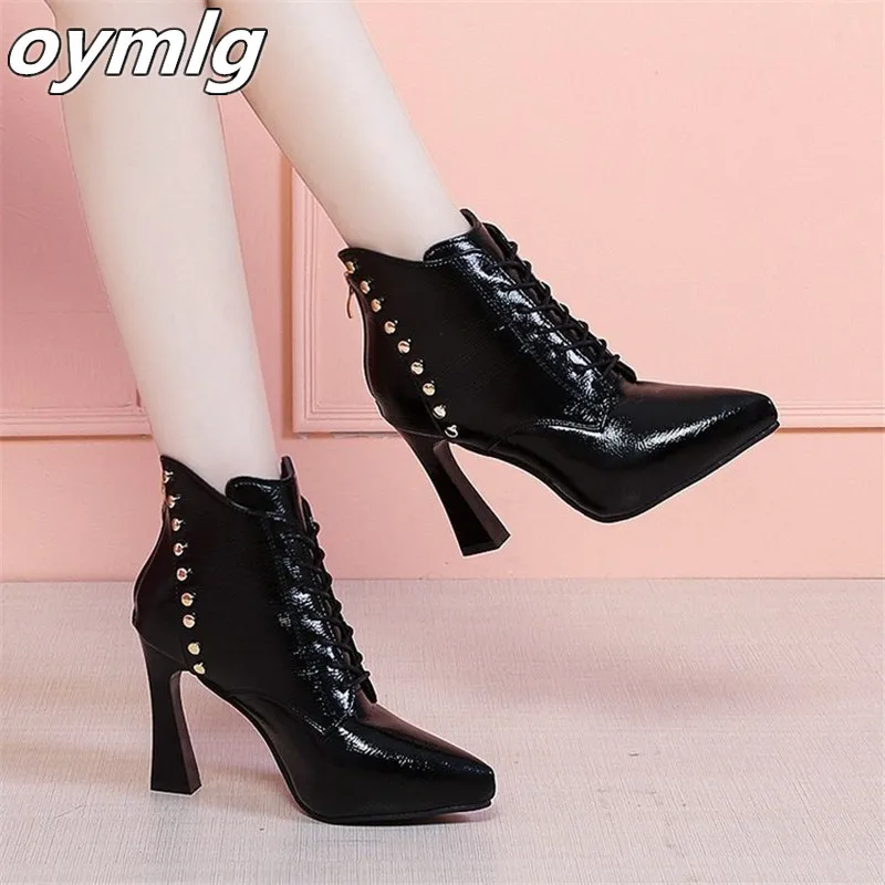 

2020 Autumn Winter Fashion Women Super high heel Boots British Tide Style Pointed shoes woman Ankle high quality leather boots