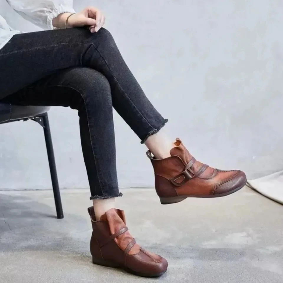 

Genuine leather booties female Precision stitching snow ankle waterproof boots women spring luxury leisure fur shoes