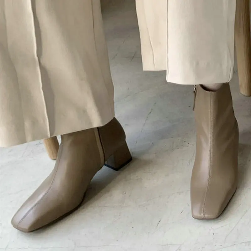 Женские замшевые ботильоны на молнии QUTAA Черные квадратном каблуке короткие