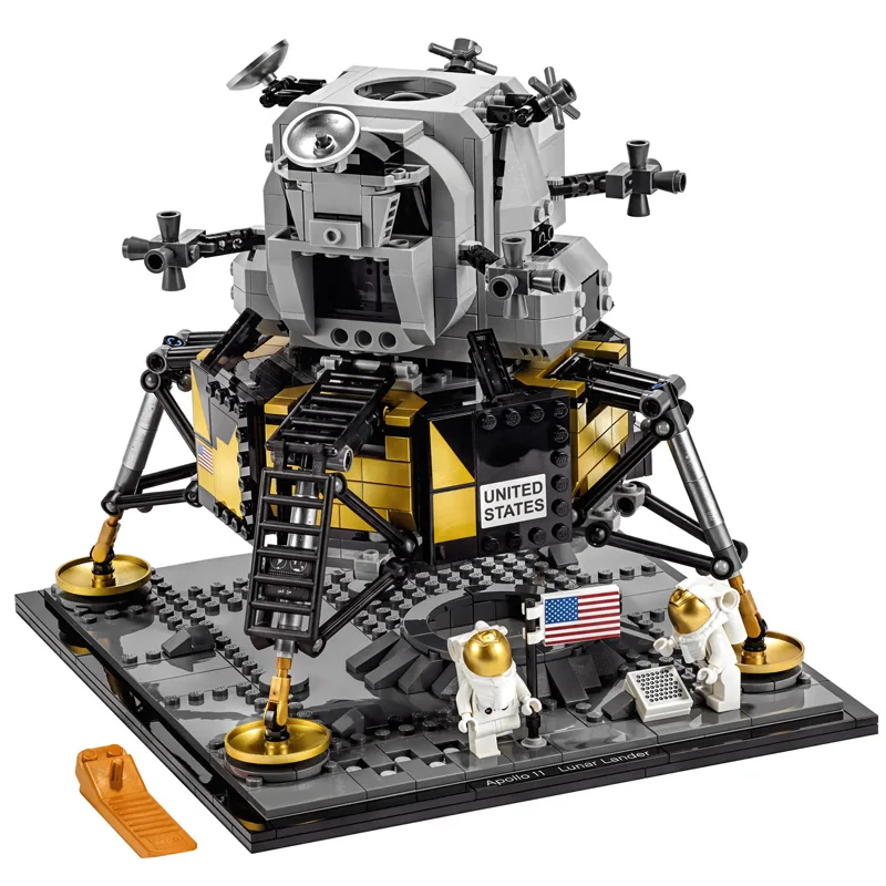 

In Stock Creator Moon Space Rocket 11 Lunar Lander Building Block 1112Pcs Expert Bricks Toys For Gifts Kids