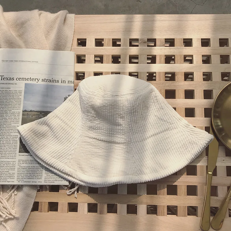 Шляпа рыбака женские Уникальные чистые цвета маленькие свежие девчачьи девушки Вельветовая Кепка термальная солнцезащитная Кепка ужин Дата Мода ведро шляпа