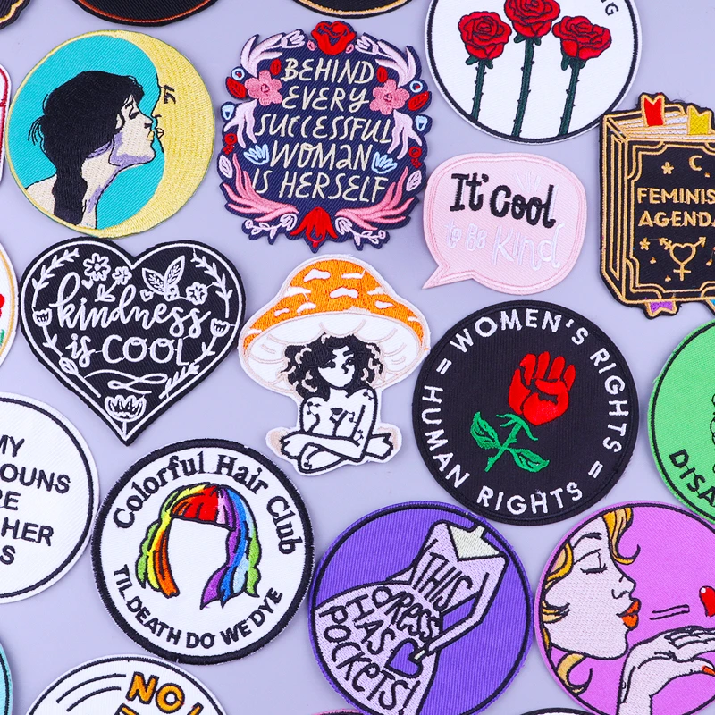 Термоклейкие нашивки в полоску с надписью Hippie | Дом и сад