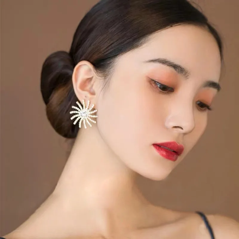 

Korean new S925 silver needle full diamond sun flower Stud earrings exaggerated snowflake earrings trendy female earrings