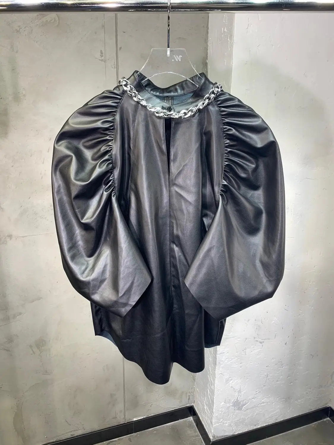 

Мода 2021 осень женские цепи из искусственной кожи пальто Топы для женщин блузка Ddxgz3