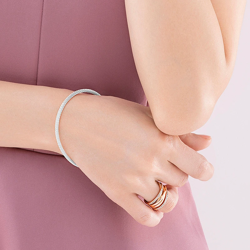 

Brand New GenuinePandora 925 Bracelet Moments Silver Bracelet New Arrival INS Hot Recommend