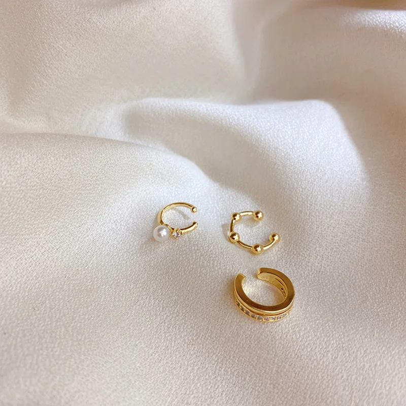 

Minimalist Korean Design Delicated Girl's Clip On Earrings Twisted Pearl Beads Crystal Women's Minimalist Gold Ear Cuff Set