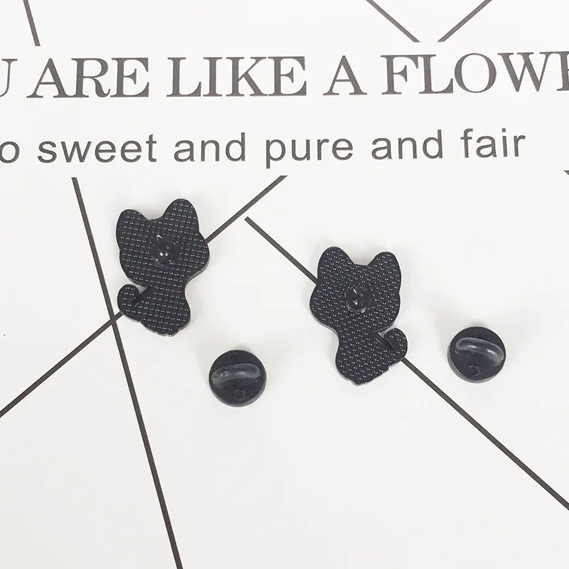 Cartoon Cute Black and White Cat Good Friend Brooches for Women Taste Animal Pet Pin Enamel Pins Jewelry Bag Badges Accessories | Украшения