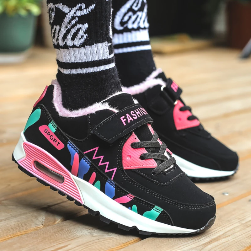 Зимние кроссовки для девочек уличные спортивные меховые теплые Нескользящие на