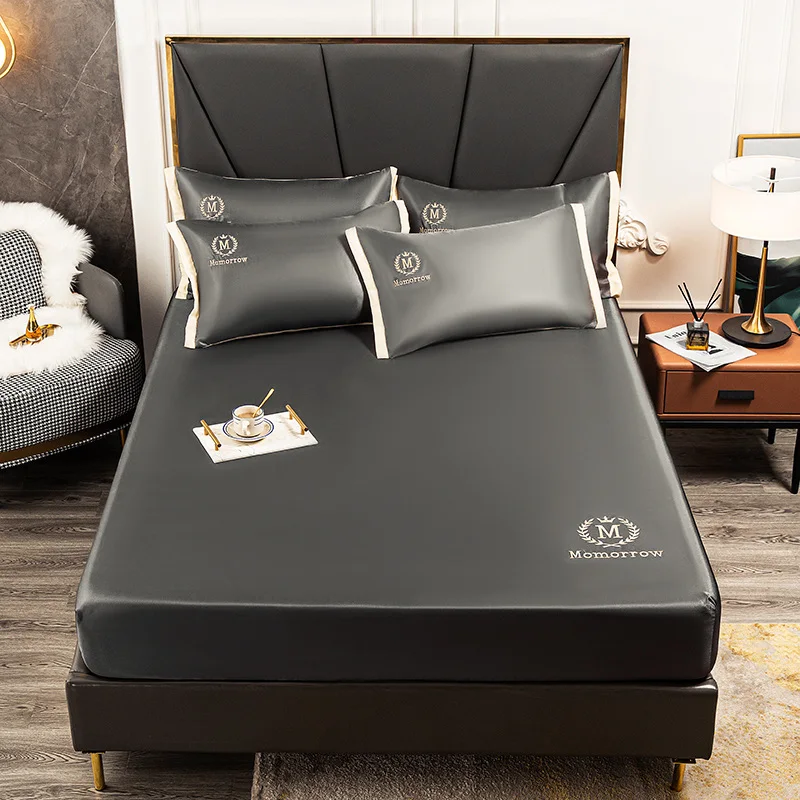 

Solid Color High Density Sleeping Mat Summer Cool Breathable Bed Cover Soft Breathable Fitted Bed Sheet Bedspread