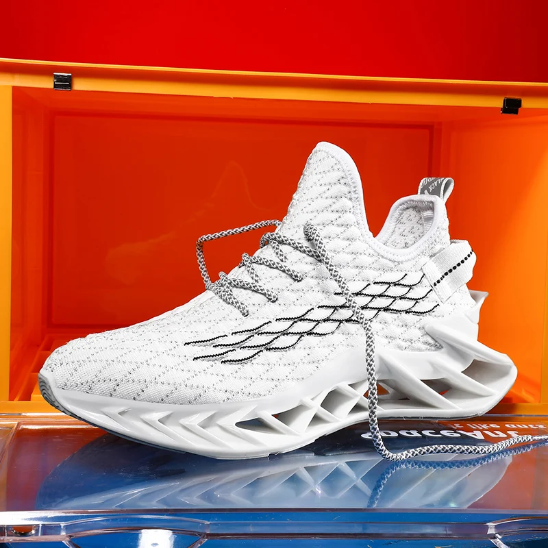 

Breathable Blade Running Shoes Men's New Sports Shoes Large Size Sneakers 45 Fashion Walking Jogging Casual Shoes