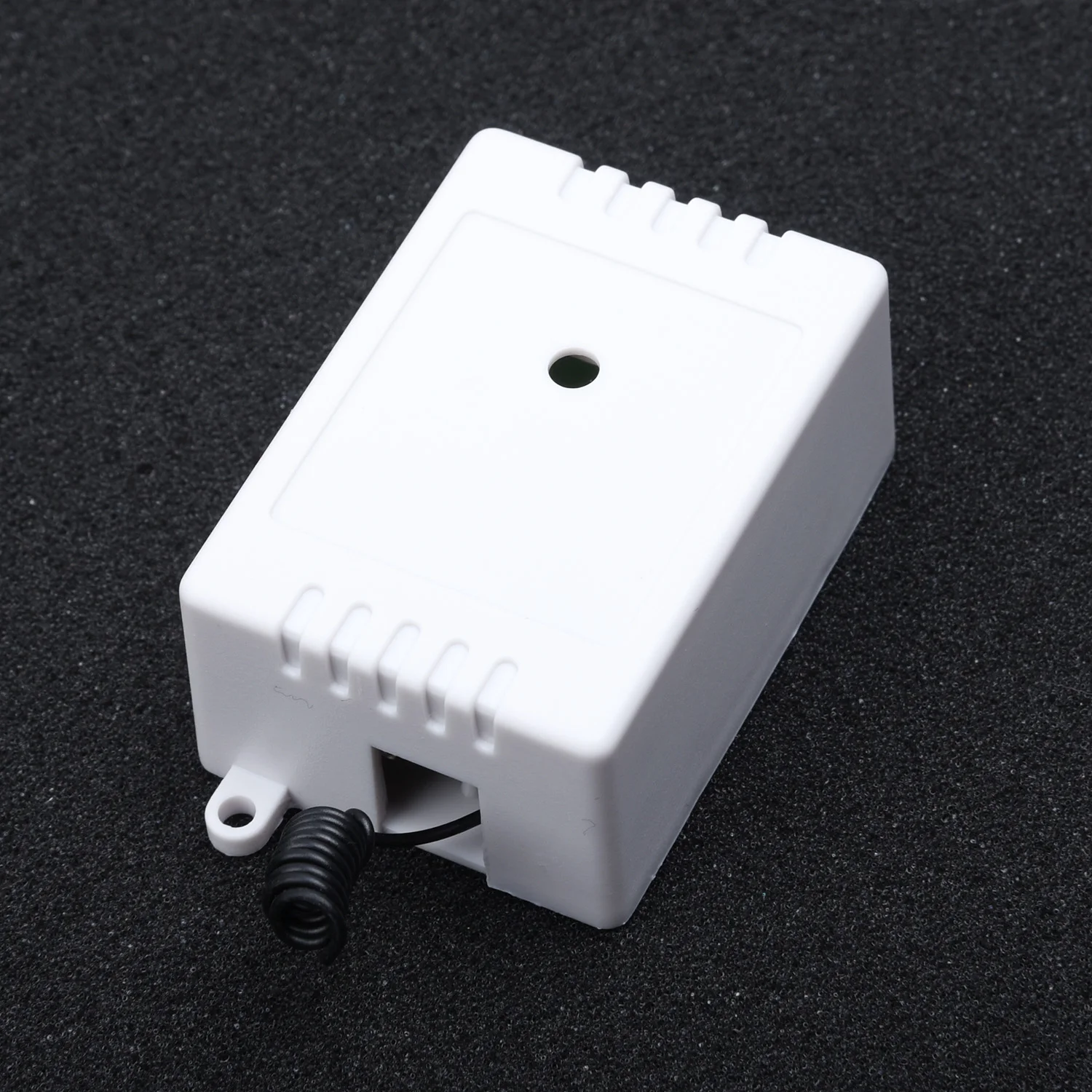 

1 Channel Receiver Wireless Relay RF Remote Control Switch Module 220V 433MHZ
