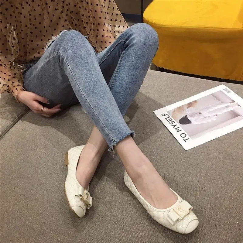 

2021 new Classic flat casual shoes, metal letter loafers, oxford loafers, moccasins, women's suede leather shoes, flat shoes