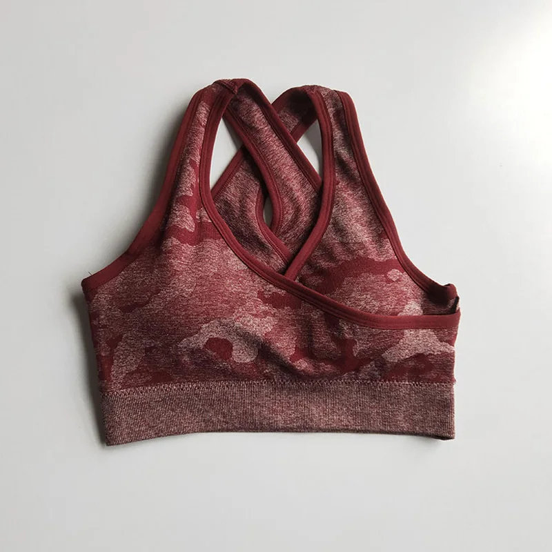 Женский спортивный бюстгальтер с эффектом пуш-ап камуфляжный бесшовный для