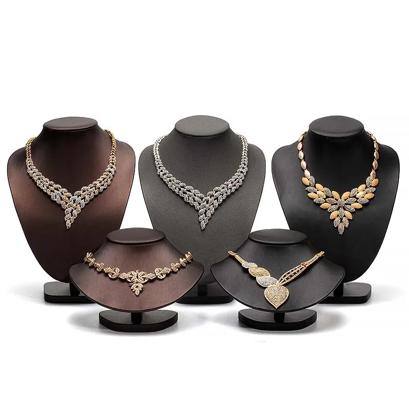 

Portrait Model Luxurious Exhibition PU Props Necklace Display Stand Holder Organizer Mannequin Bust Jewelery Shelf For Pendant