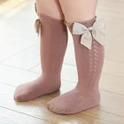 Для маленьких девочек носки для девочек одежда для малышей с бантом; Хлопковые Дышащие носки для новорожденных Гольфы носочки для девочки по-испански Стиль