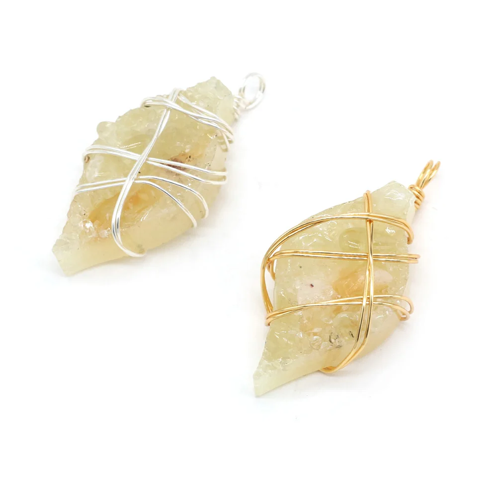 Подвеска ручной работы из натурального полудрагоценного камня топаза в форме