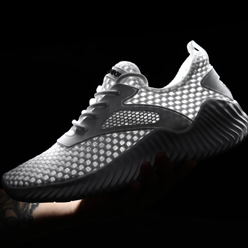 Кроссовки мужские сетчатые с вырезами легкие дышащие Сникерсы для бега и отдыха