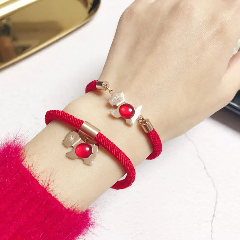 Год Собаки и животных год Титан Сталь щенок браслет женский ручной удачи красный