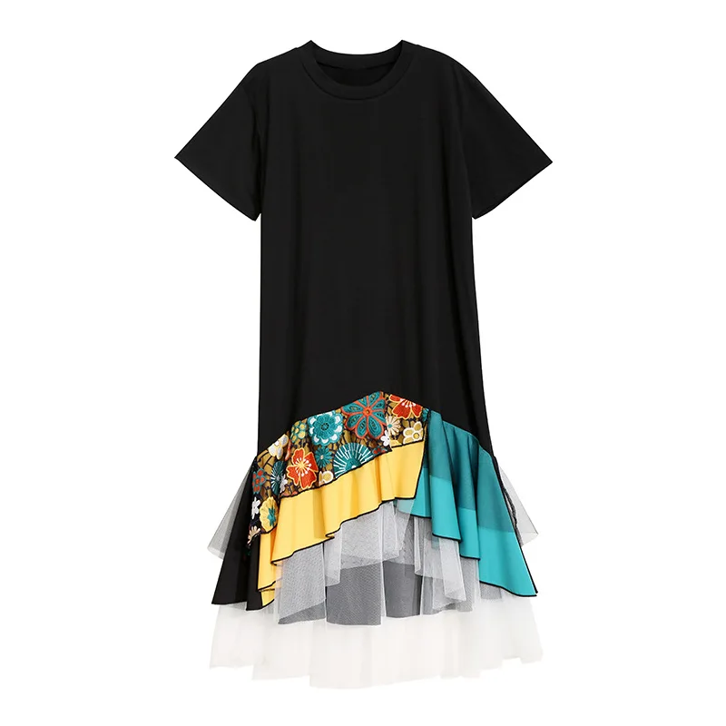 Летнее платье с цветочной вышивкой и оборками для пышных женщин повседневное