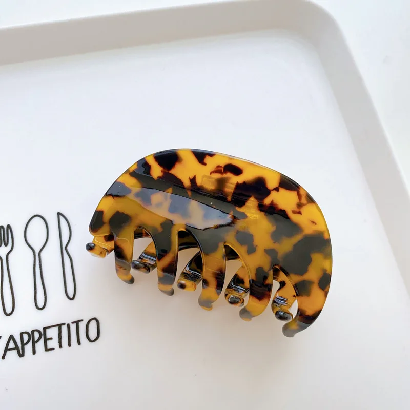 

Ruoshui 8cm Woman Big Size Acetate Shark Hair Claws Barrettes Girls Hair Accessories Women Hairgrip Lady Ornaments Headwear